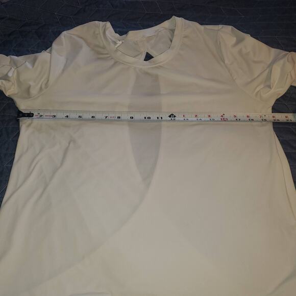 Spanx Size L Wrap Back Long Sleeve T-Shirt Open Back Thumbholes Workout FLAW - Picture 8 of 9